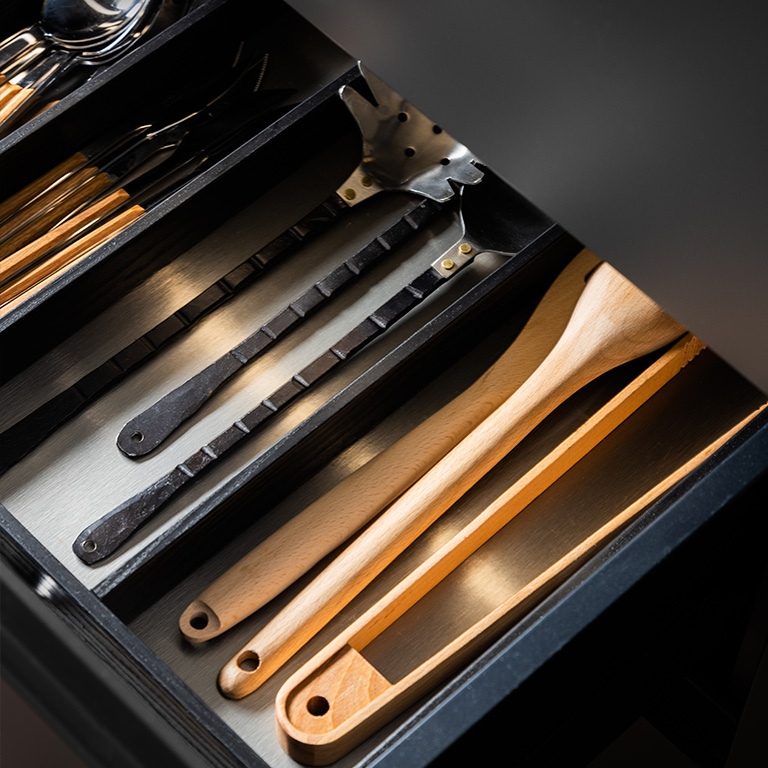 drawer cutlery tray